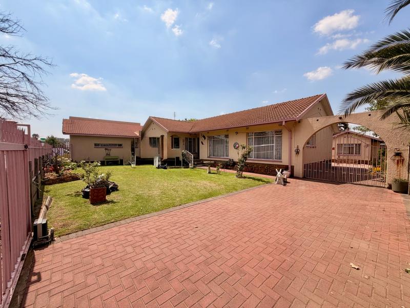 3 Bedroom Property for Sale in Vanderbijlpark SE 7 Gauteng
