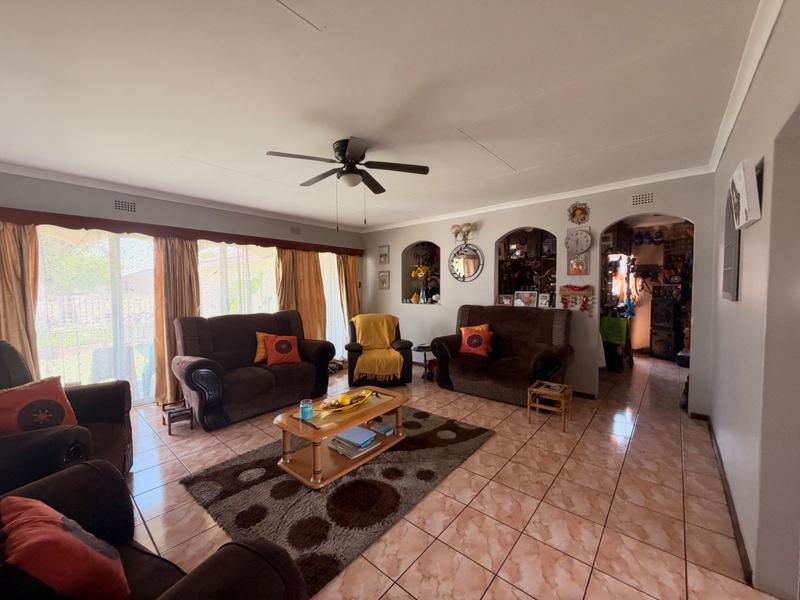 3 Bedroom Property for Sale in Vanderbijlpark SE 7 Gauteng