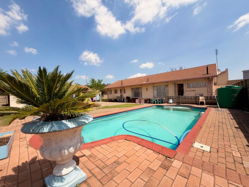 3 Bedroom Property for Sale in Vanderbijlpark SE 7 Gauteng