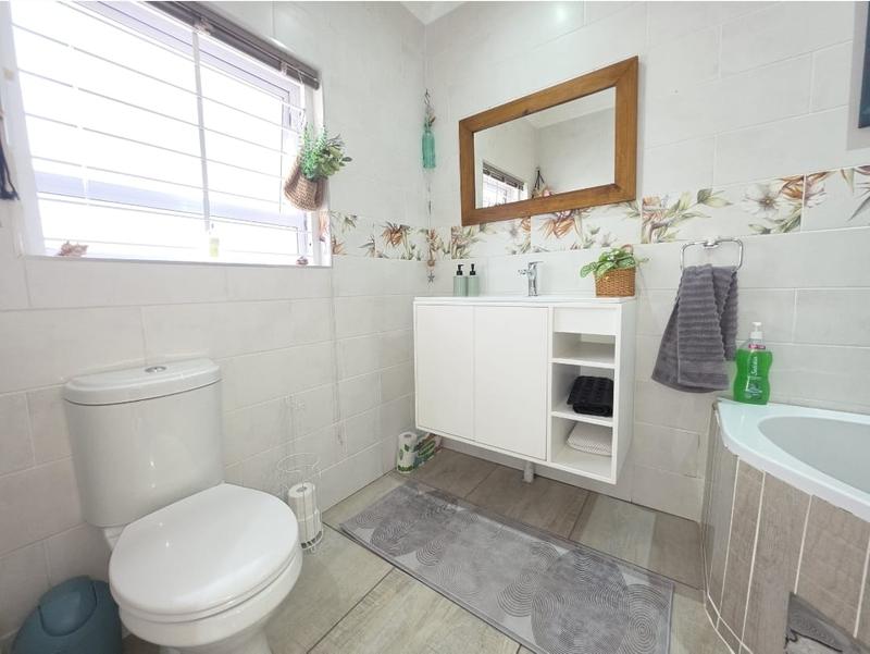 2 Bedroom Property for Sale in Raceview Gauteng