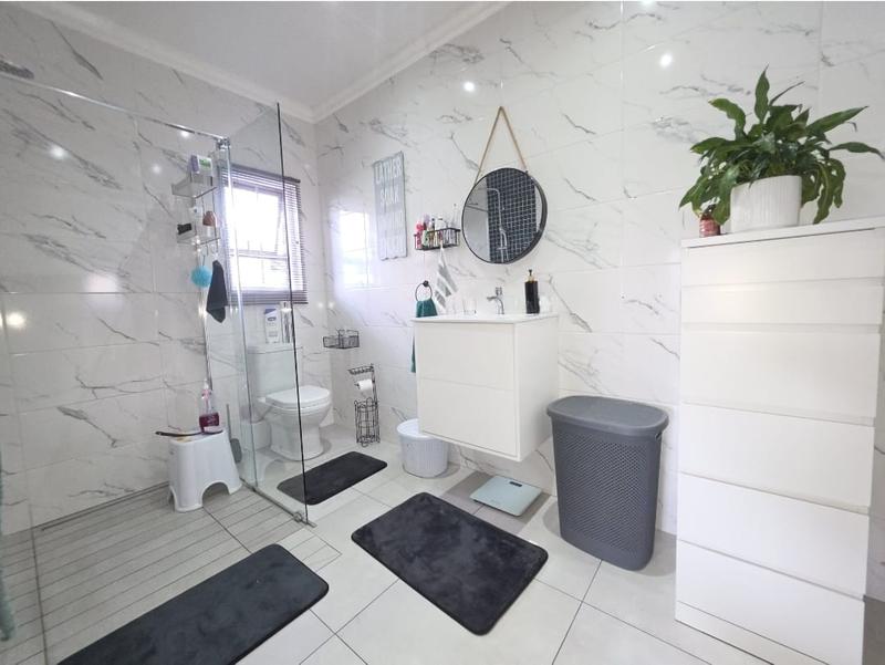 2 Bedroom Property for Sale in Raceview Gauteng