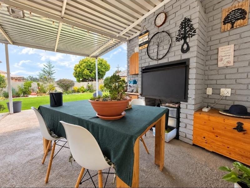 2 Bedroom Property for Sale in Raceview Gauteng