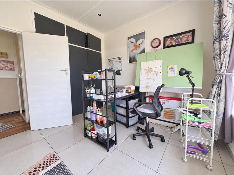 2 Bedroom Property for Sale in Raceview Gauteng
