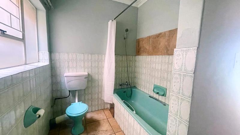2 Bedroom Property for Sale in Flora Gardens Gauteng