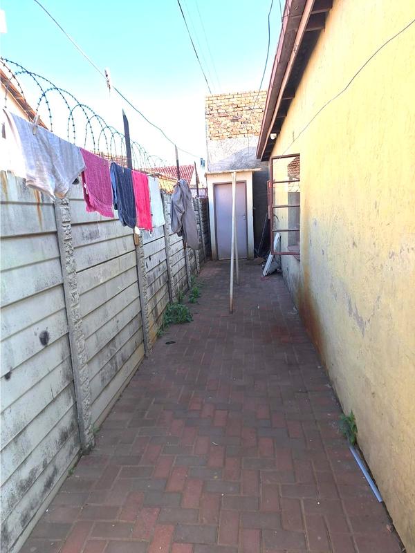 3 Bedroom Property for Sale in Daveyton Gauteng