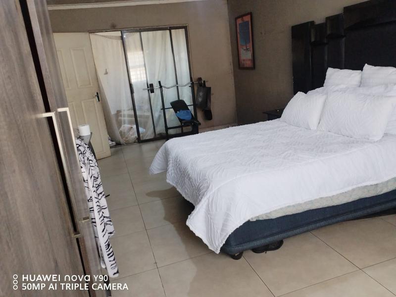 2 Bedroom Property for Sale in Katlehong South Gauteng