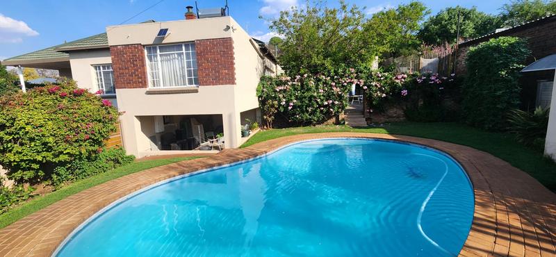 4 Bedroom Property for Sale in Kensington Gauteng