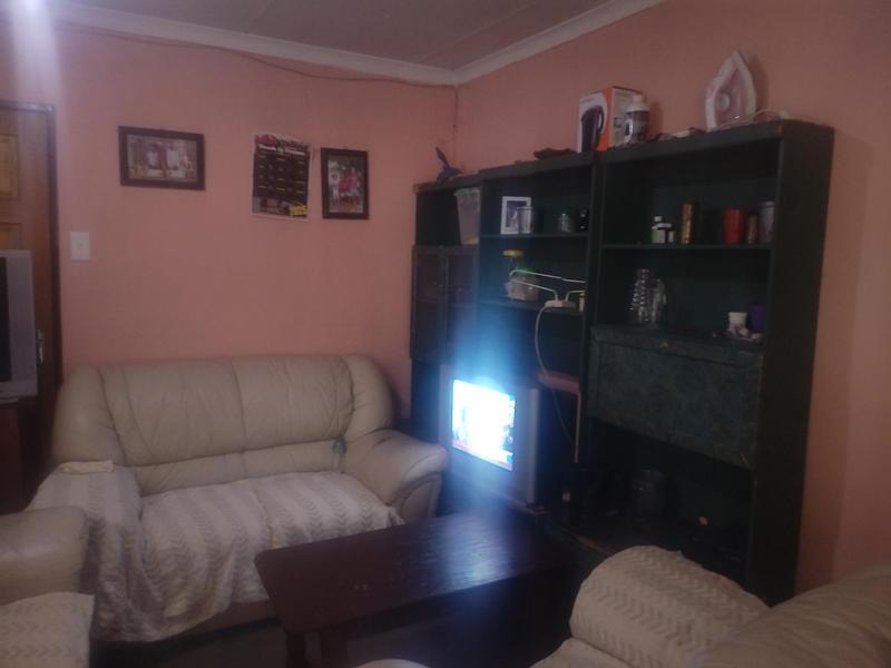 2 Bedroom Property for Sale in Katlehong South Gauteng