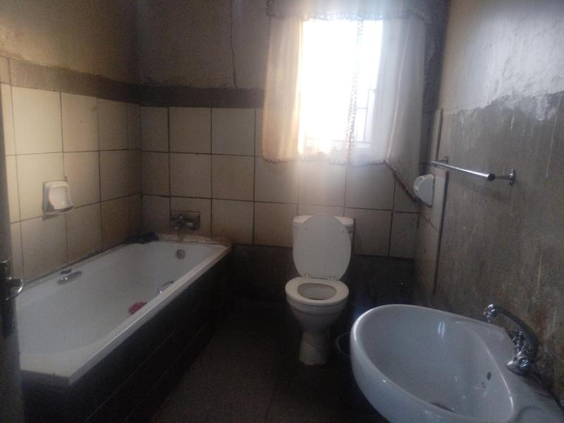 2 Bedroom Property for Sale in Katlehong South Gauteng