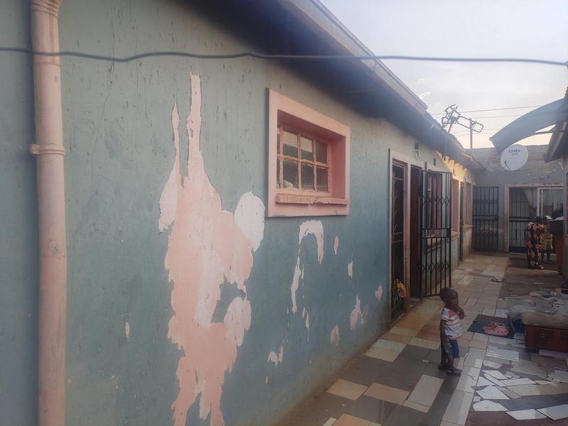 2 Bedroom Property for Sale in Katlehong South Gauteng