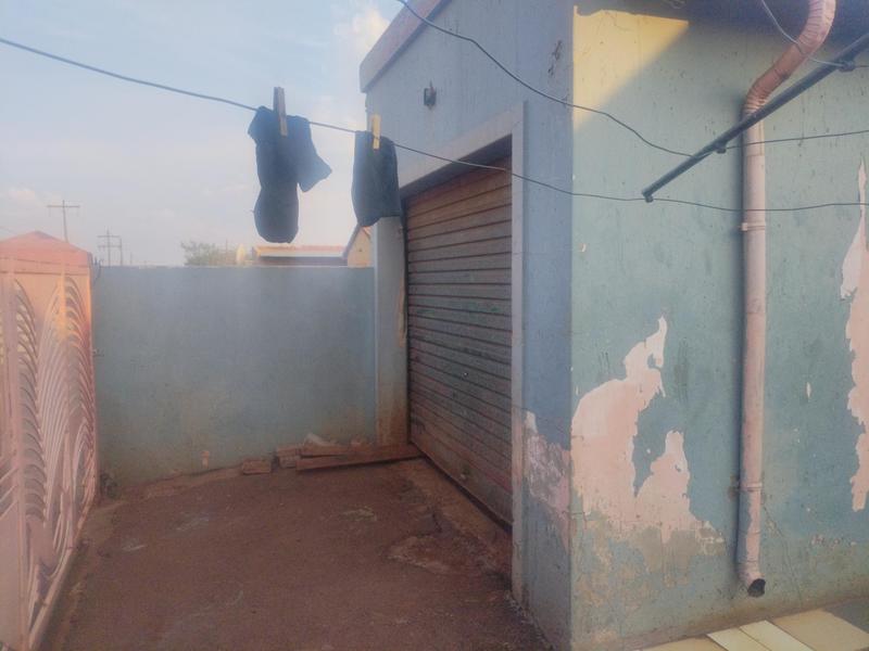 2 Bedroom Property for Sale in Katlehong South Gauteng