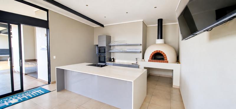 To Let 2 Bedroom Property for Rent in Ascend to Midstream Gauteng