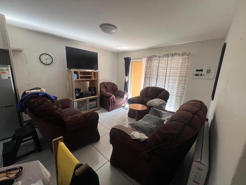 2 Bedroom Property for Sale in Helikonpark Gauteng