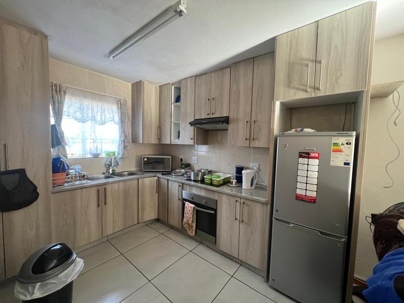 2 Bedroom Property for Sale in Helikonpark Gauteng