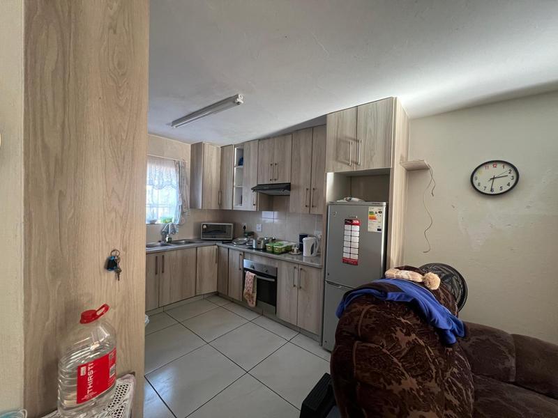 2 Bedroom Property for Sale in Helikonpark Gauteng