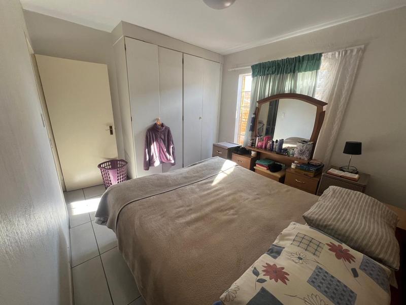 2 Bedroom Property for Sale in Helikonpark Gauteng