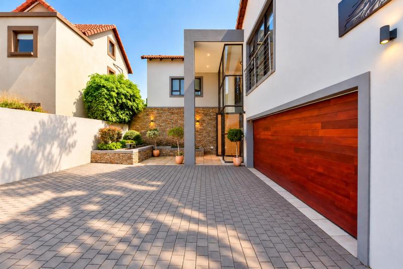 4 Bedroom Property for Sale in Broadacres Gauteng