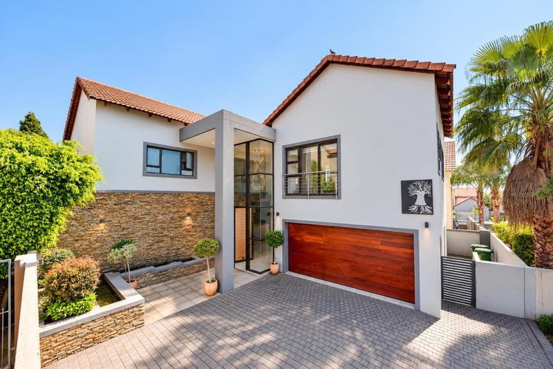 4 Bedroom Property for Sale in Broadacres Gauteng