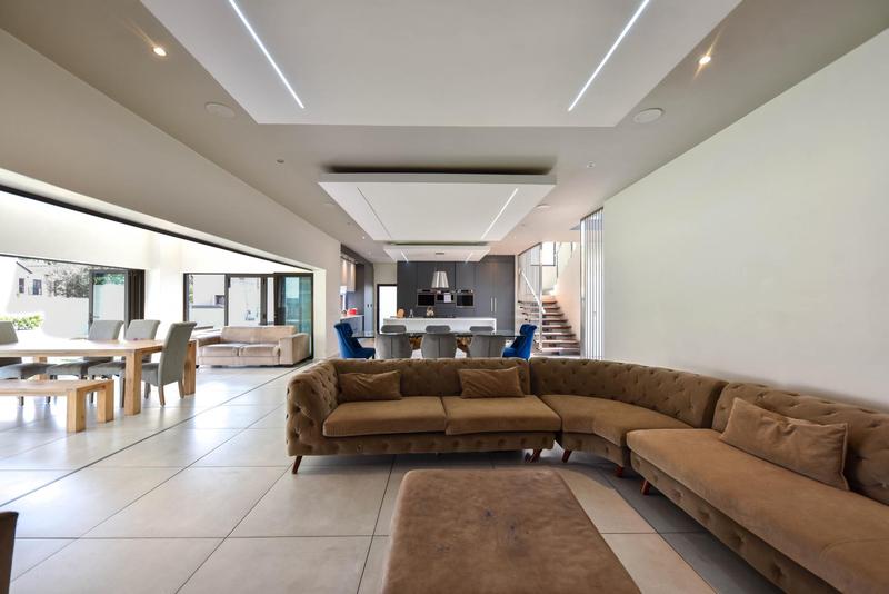 4 Bedroom Property for Sale in Broadacres Gauteng