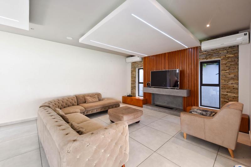 4 Bedroom Property for Sale in Broadacres Gauteng