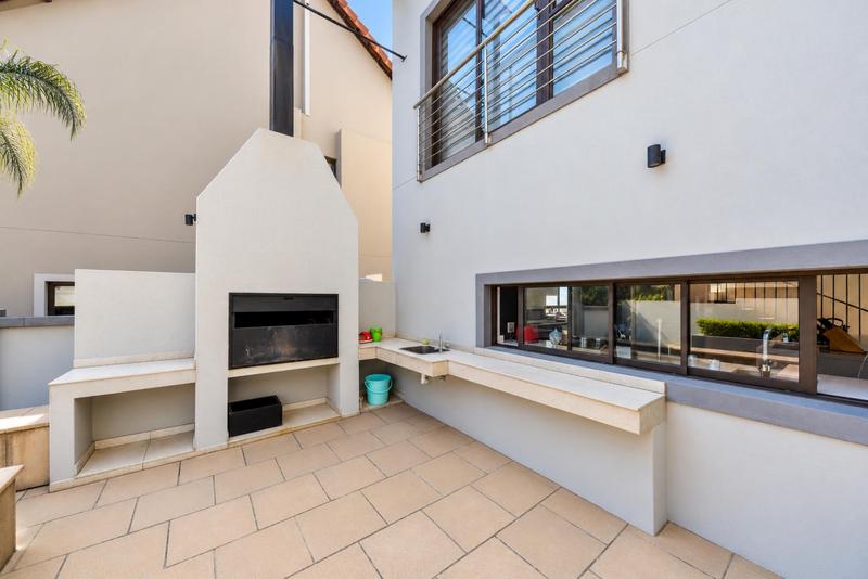 4 Bedroom Property for Sale in Broadacres Gauteng