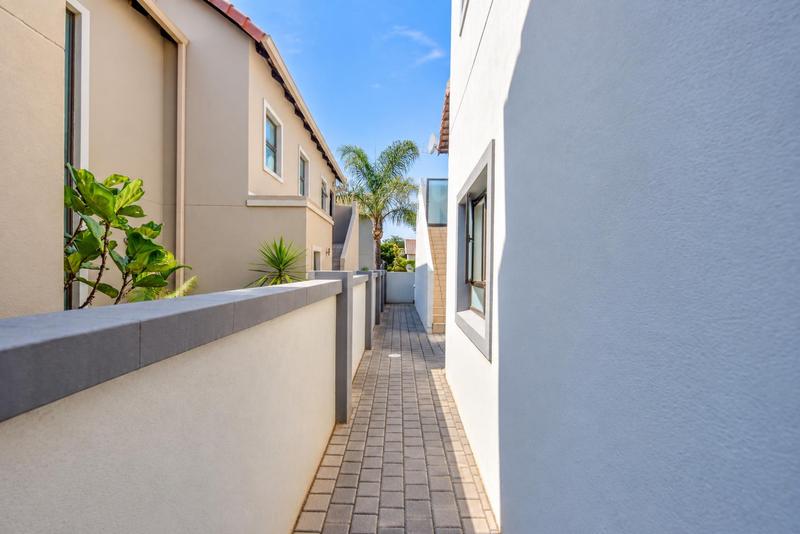 4 Bedroom Property for Sale in Broadacres Gauteng
