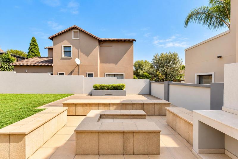 4 Bedroom Property for Sale in Broadacres Gauteng