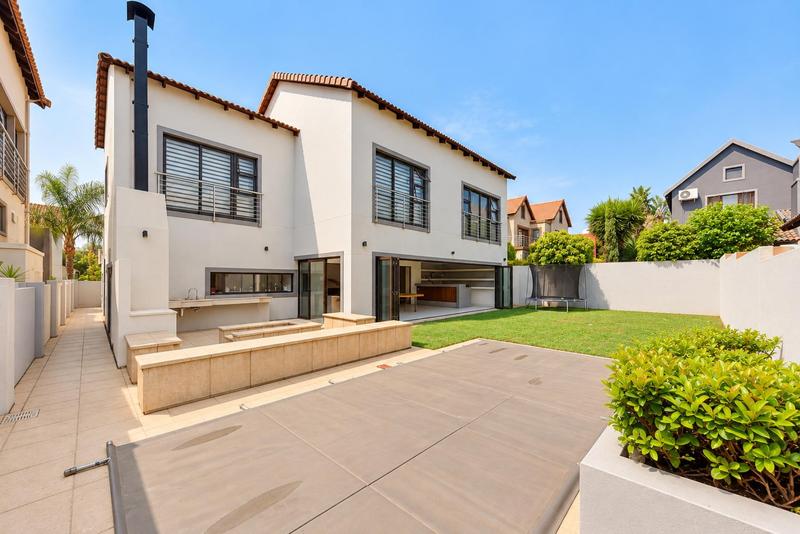 4 Bedroom Property for Sale in Broadacres Gauteng