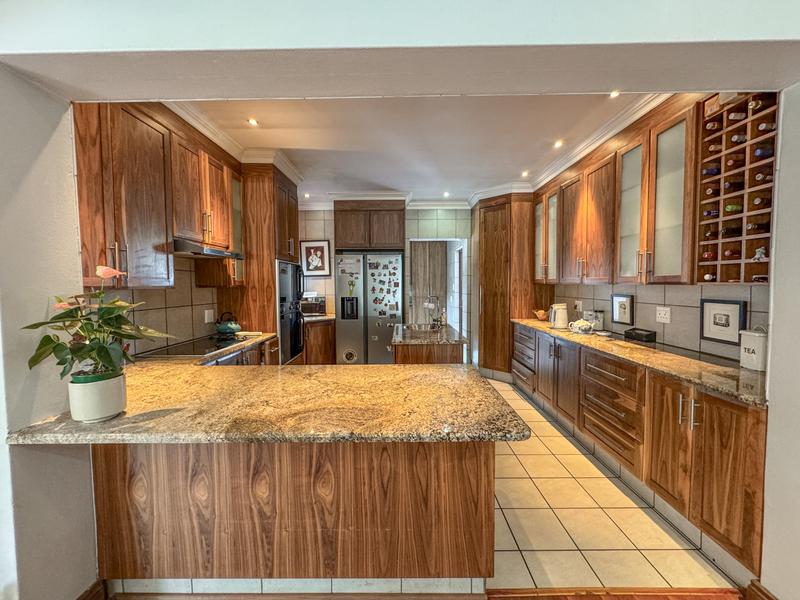 5 Bedroom Property for Sale in Midstream Estate Gauteng