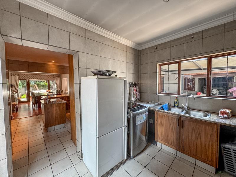 5 Bedroom Property for Sale in Midstream Estate Gauteng