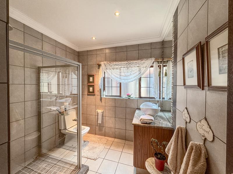 5 Bedroom Property for Sale in Midstream Estate Gauteng