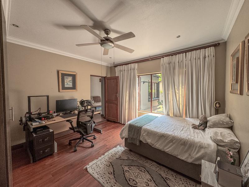 5 Bedroom Property for Sale in Midstream Estate Gauteng