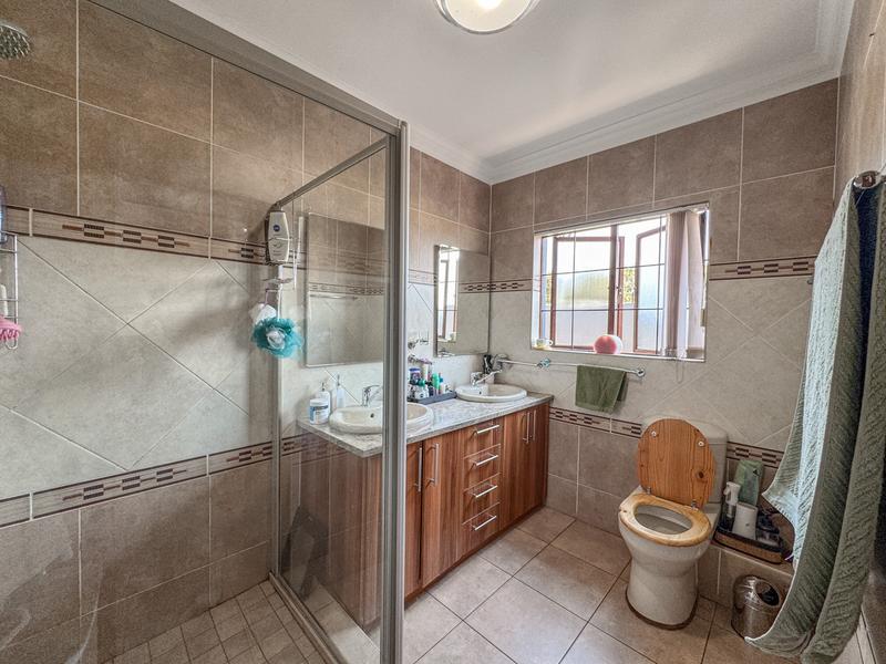 5 Bedroom Property for Sale in Midstream Estate Gauteng