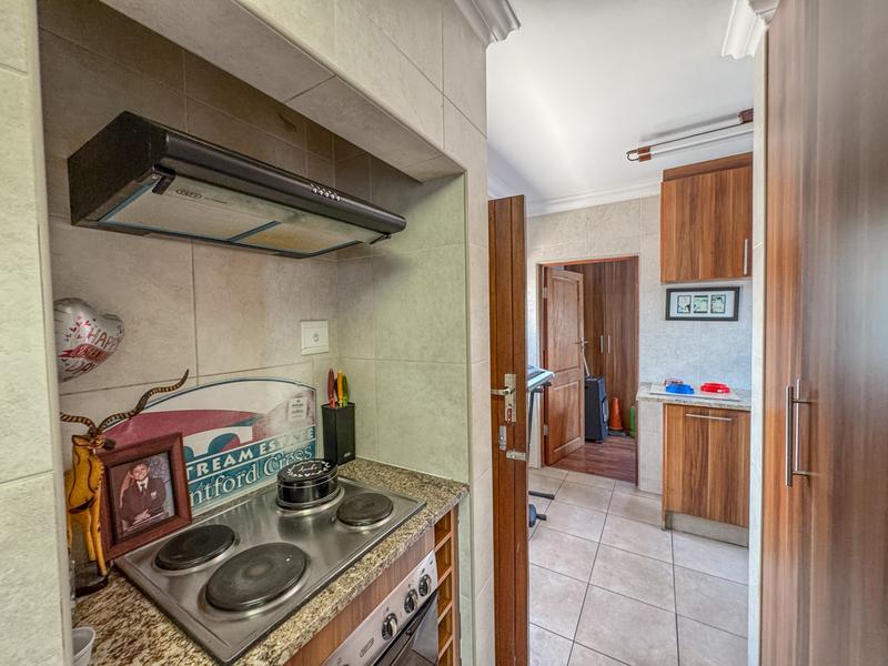 5 Bedroom Property for Sale in Midstream Estate Gauteng