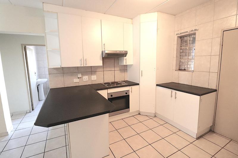 To Let 2 Bedroom Property for Rent in North Riding Gauteng