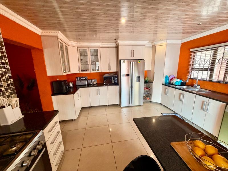 3 Bedroom Property for Sale in Vanderbijlpark CW 5 Gauteng