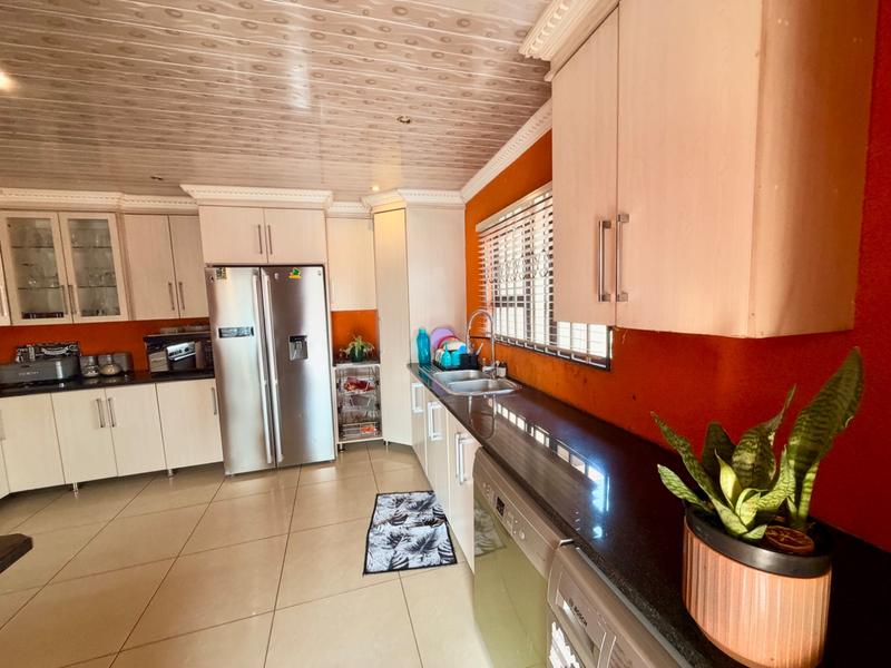 3 Bedroom Property for Sale in Vanderbijlpark CW 5 Gauteng