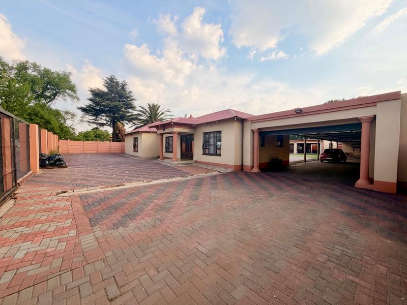 3 Bedroom Property for Sale in Vanderbijlpark CW 5 Gauteng