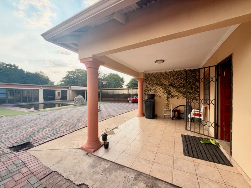 3 Bedroom Property for Sale in Vanderbijlpark CW 5 Gauteng