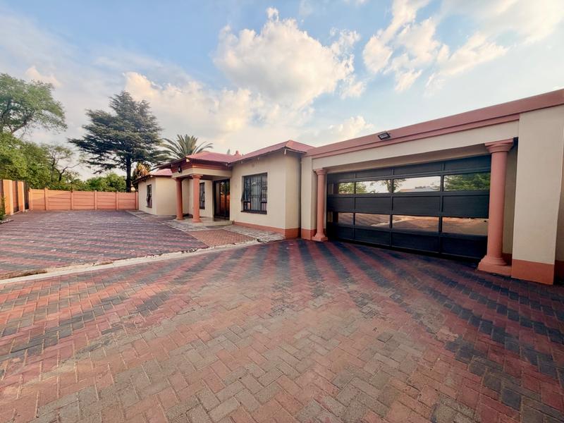3 Bedroom Property for Sale in Vanderbijlpark CW 5 Gauteng