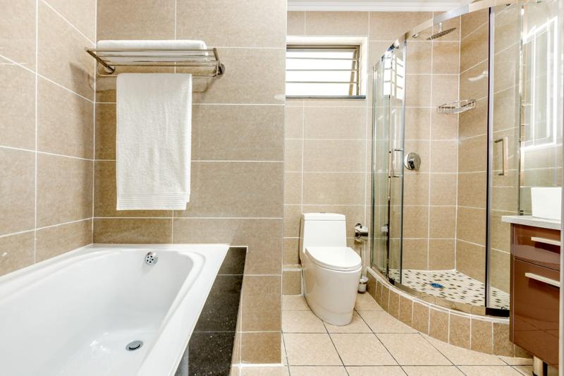 2 Bedroom Property for Sale in Blue Hills Gauteng