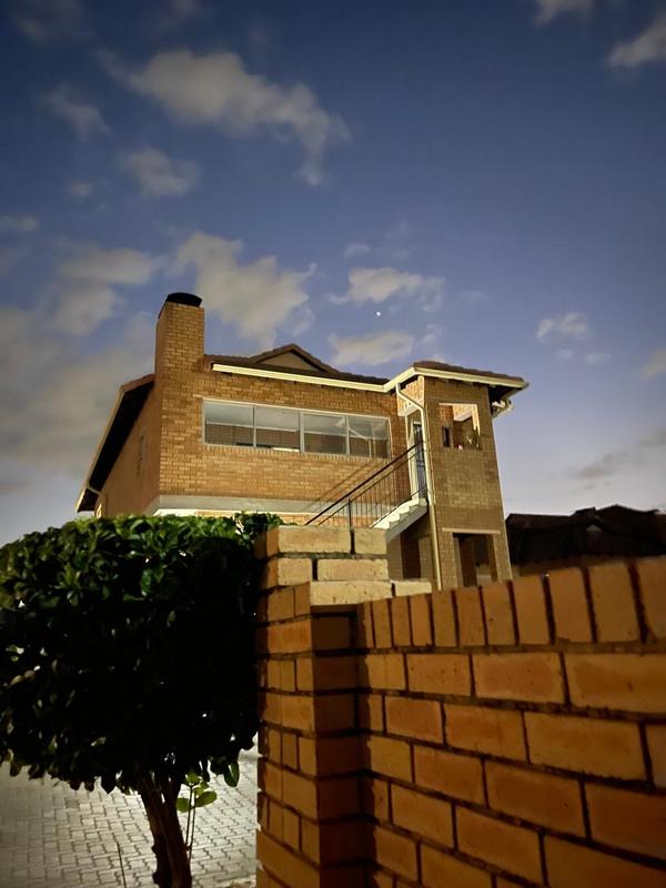 To Let 2 Bedroom Property for Rent in Silver Lakes Gauteng