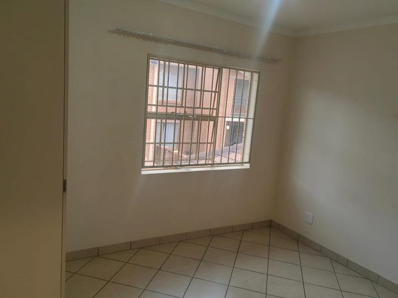 2 Bedroom Property for Sale in Silver Lakes Gauteng