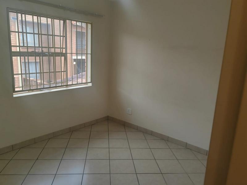 2 Bedroom Property for Sale in Silver Lakes Gauteng