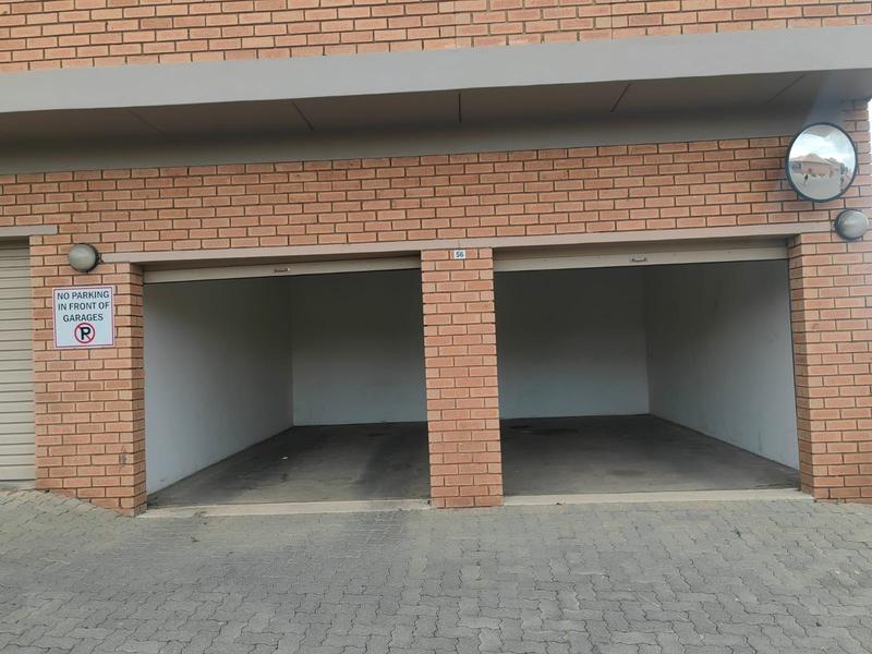 2 Bedroom Property for Sale in Silver Lakes Gauteng