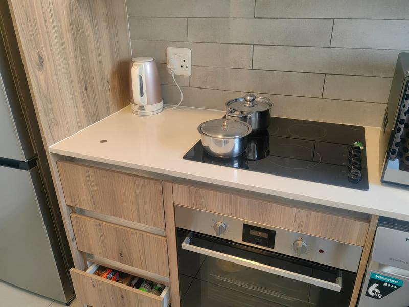 To Let 2 Bedroom Property for Rent in Lombardy Estate Gauteng