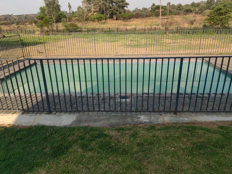 To Let 2 Bedroom Property for Rent in Lombardy Estate Gauteng