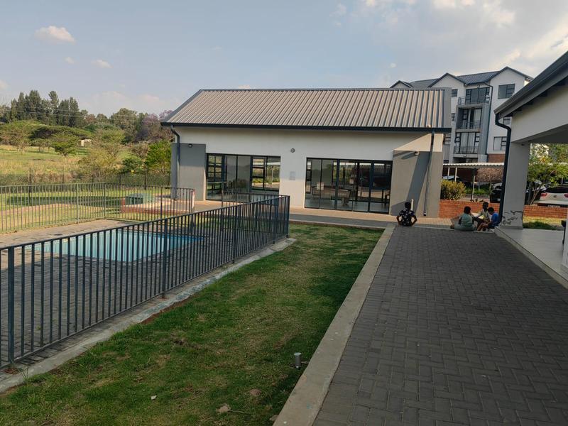 To Let 2 Bedroom Property for Rent in Lombardy Estate Gauteng