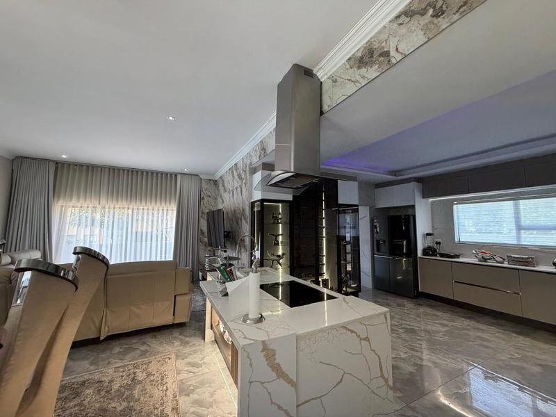 4 Bedroom Property for Sale in Blue Valley Golf Estate Gauteng