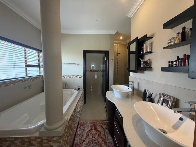 4 Bedroom Property for Sale in Blue Valley Golf Estate Gauteng